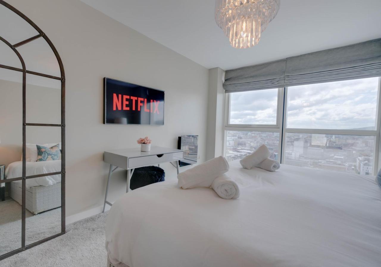 Tallest Building In The City Centre Sleeps 5 Incredible City Mountain And Lagan Views Belfast Exterior photo