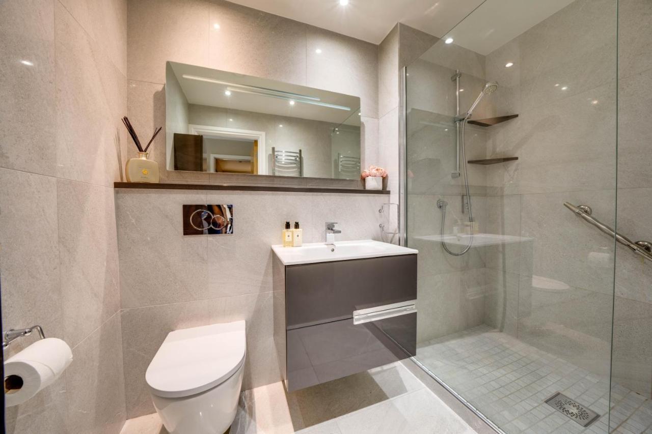 Tallest Building In The City Centre Sleeps 5 Incredible City Mountain And Lagan Views Belfast Exterior photo